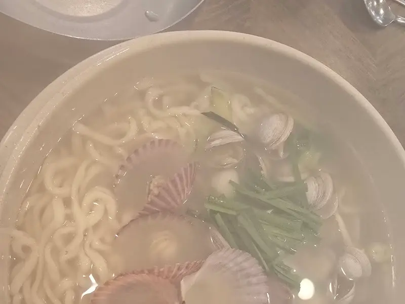 해물칼국수 근접샷