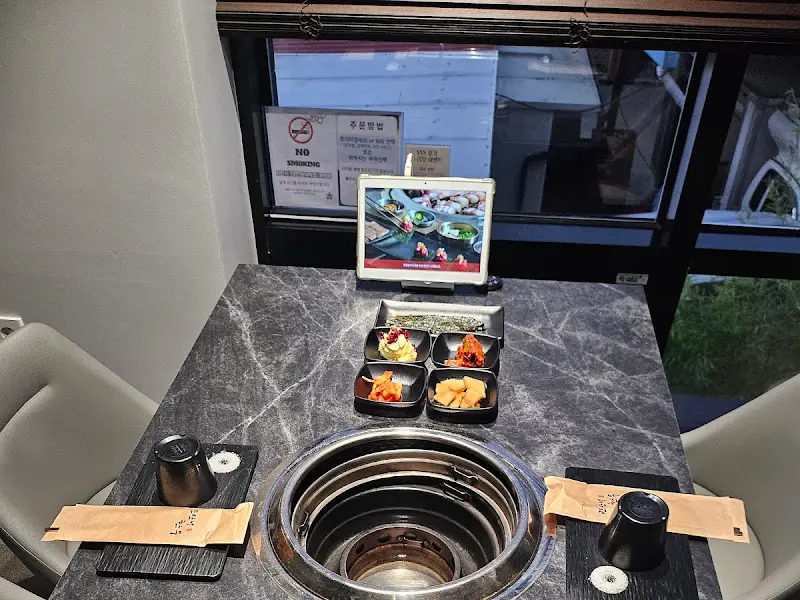 깔끔한 테이블 세팅