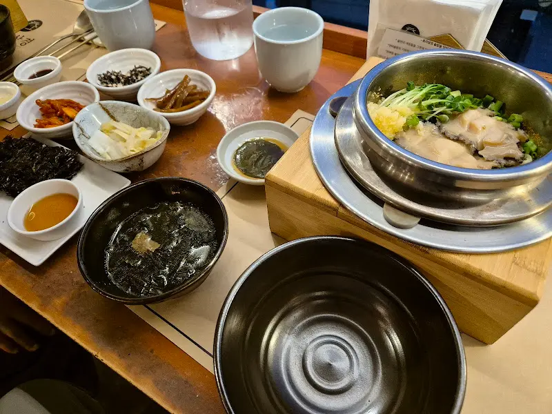 전복 솥밥 한상차림