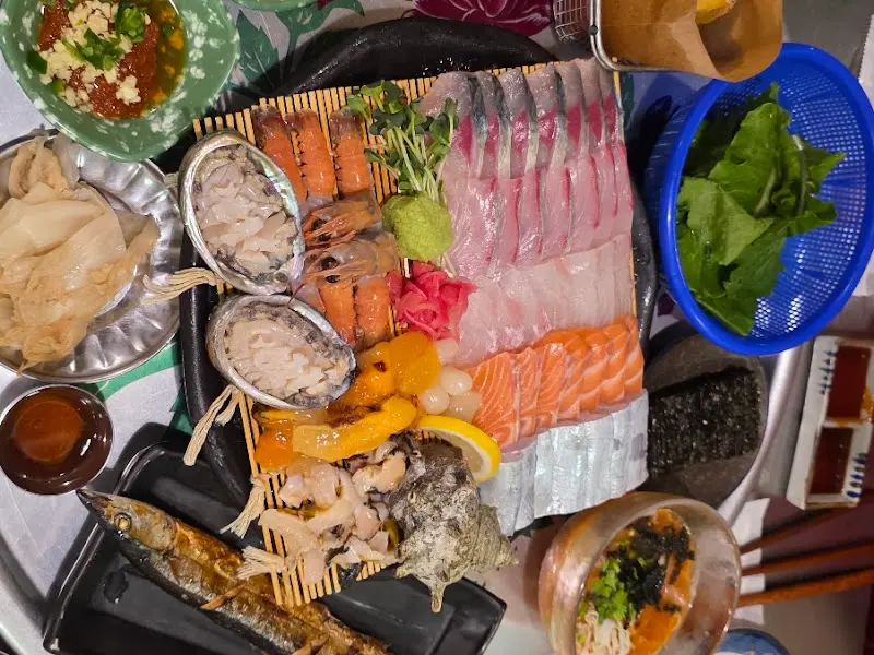 모듬회 한상차림