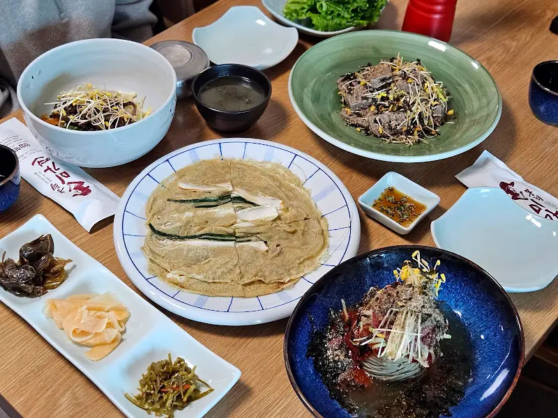 메밀전, 묵무침, 메밀싹 육회