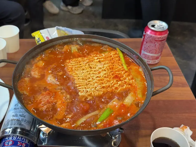 매운탕에 라면사리