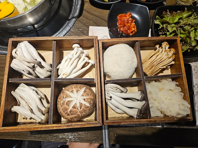 버섯 샤브샤브