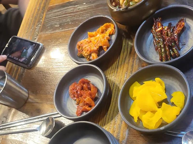 다채로운 밑반찬