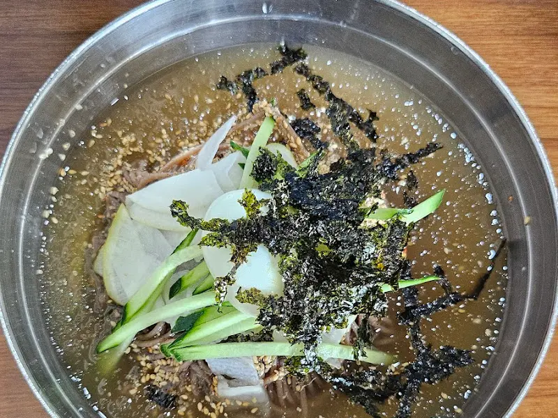 시원한 물막국수