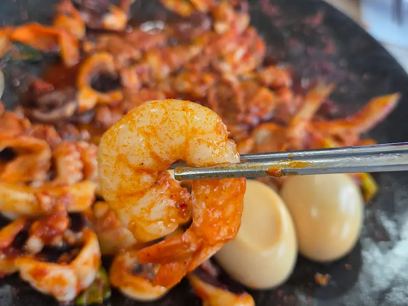 탱글탱글한 새우의 자태