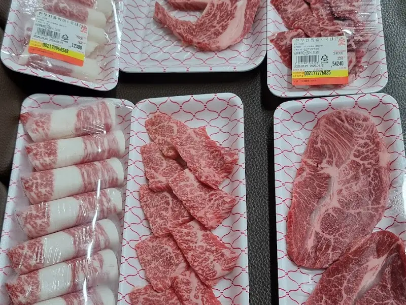 다양한 부위의 소고기