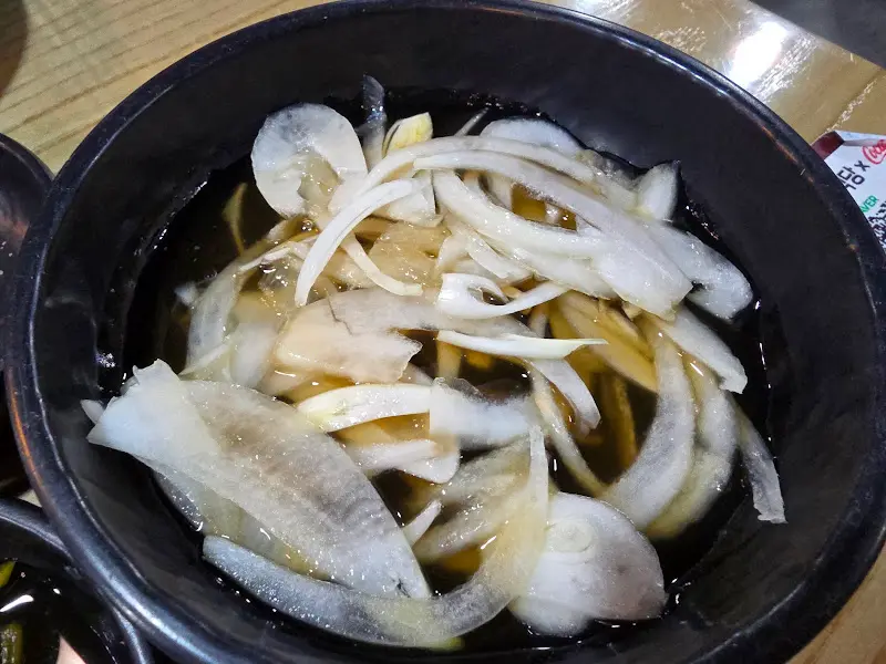 깊은 맛을 자랑하는 된장찌개