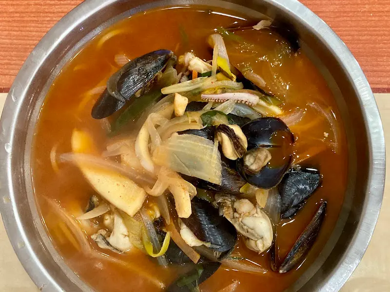 해산물이 듬뿍 들어간 짬뽕