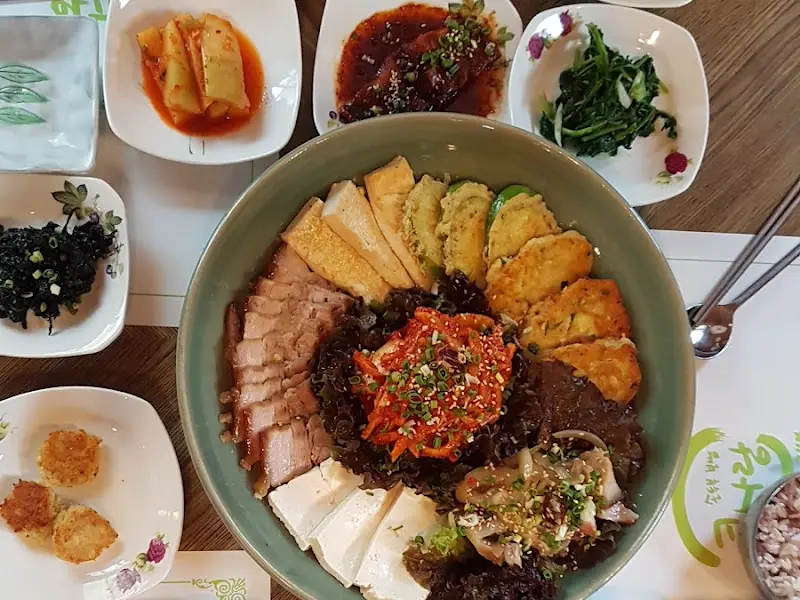 정갈한 콩사랑정식 한상차림