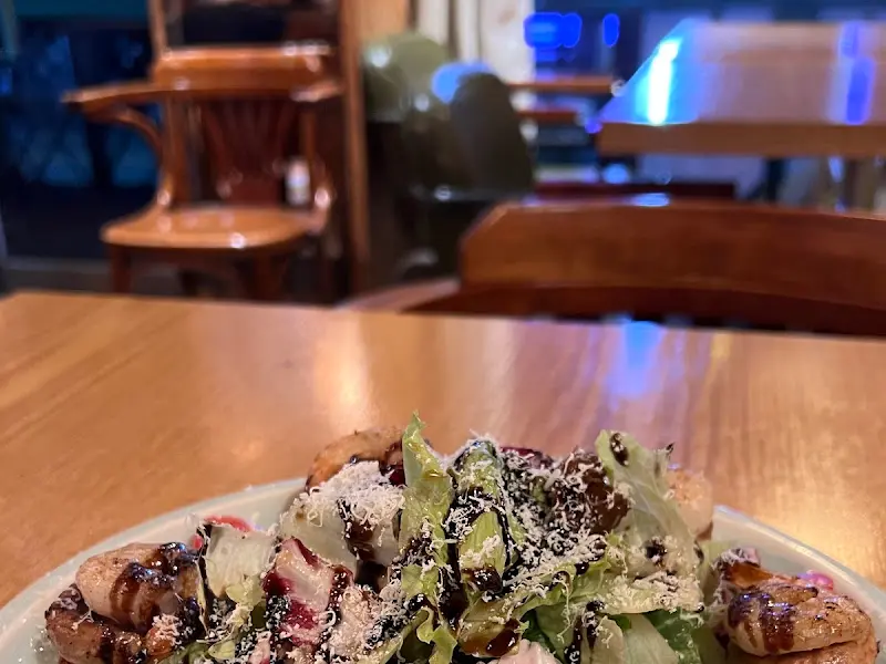 지중해 삼합 샐러드