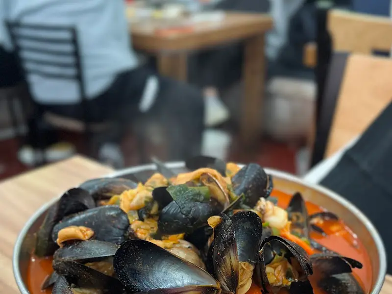 정아각 바지락짬뽕 푸짐한 양