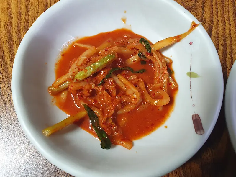 매콤한 양념이 잘 배어든 갈치조림