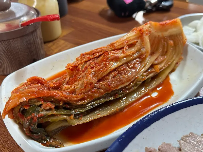 수육과 환상 궁합 자랑하는 묵은지