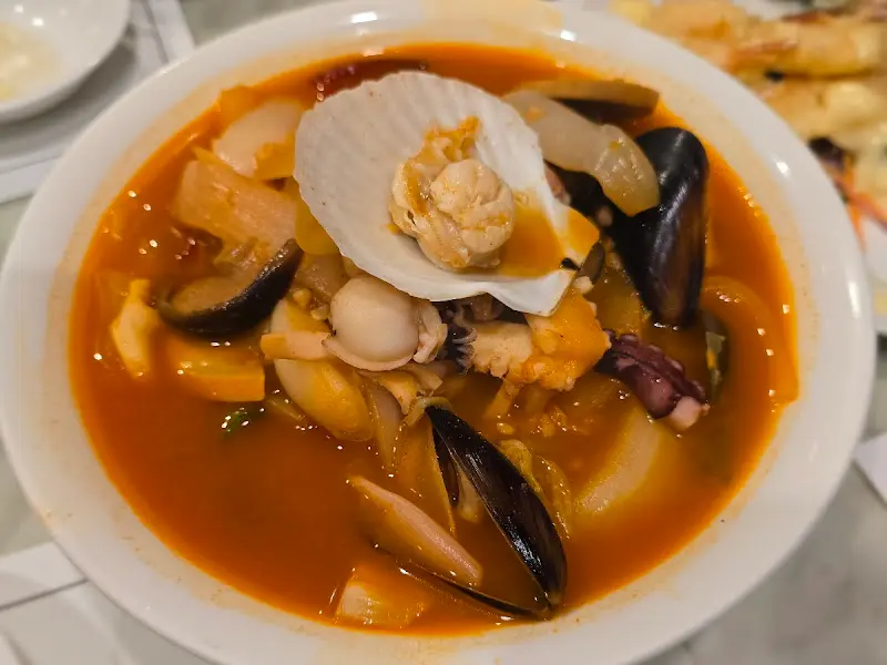 해산물이 가득한 삼선짬뽕