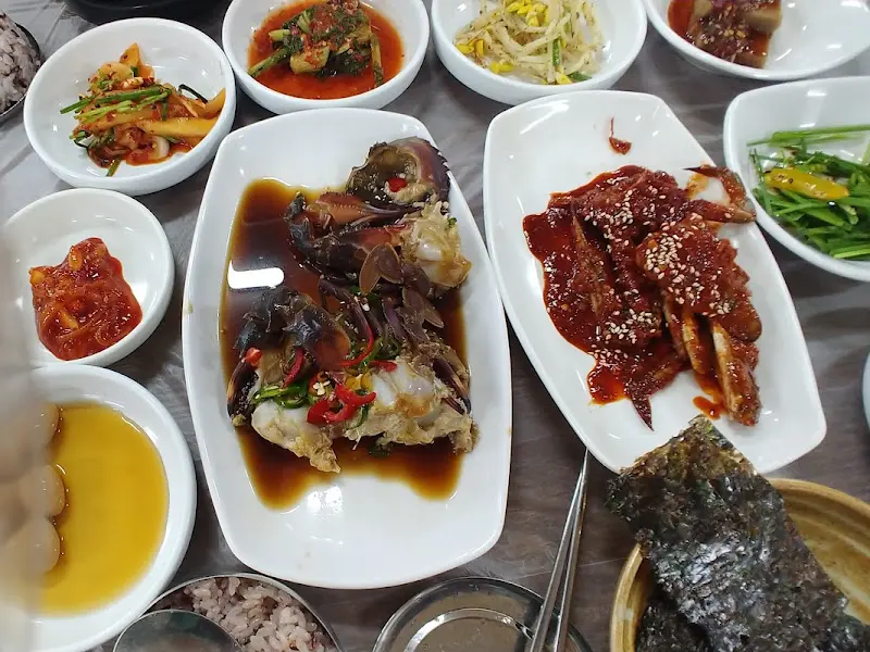 푸짐한 게장 한 상 차림