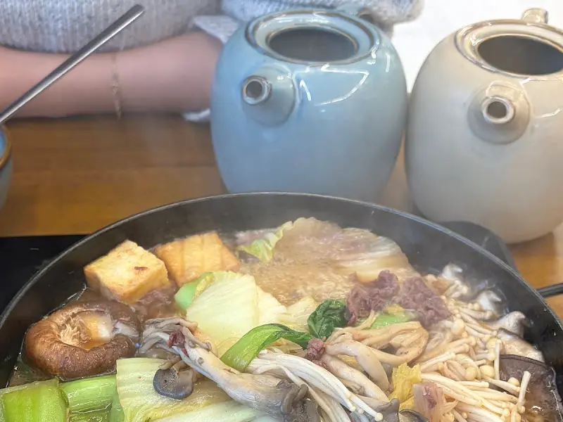 끓고 있는 스키야키