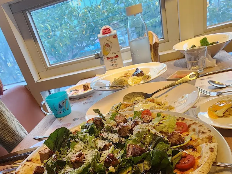 식사 후 테이블