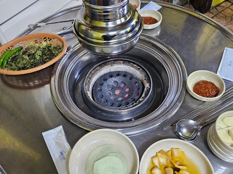 테이블 세팅 사진