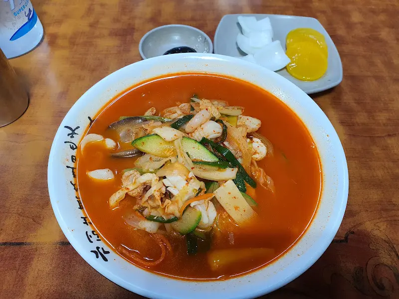 짬뽕 전체샷