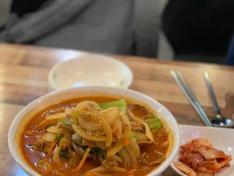 고기짬뽕과 김치