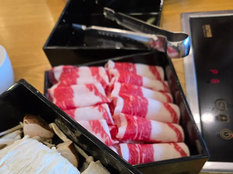 샤브샤브용 신선한 소고기