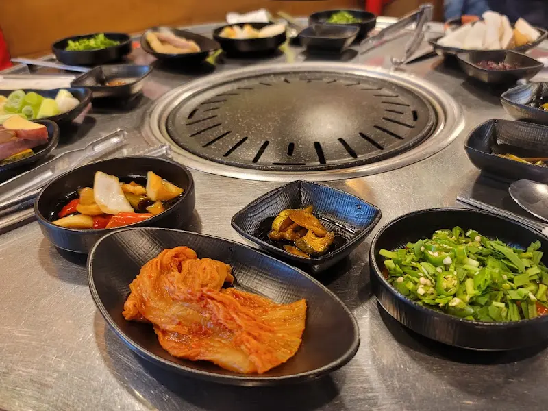 깔끔하게 정돈된 테이블