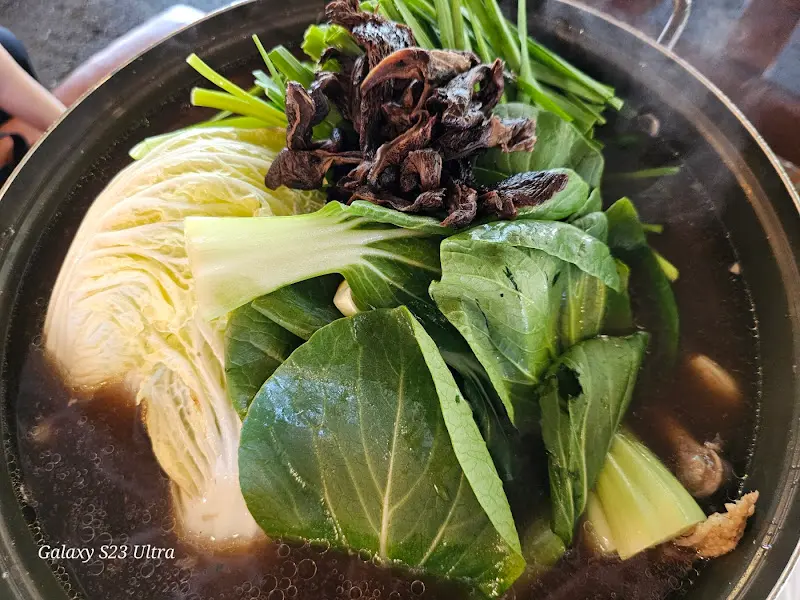 푸짐한 능이백숙