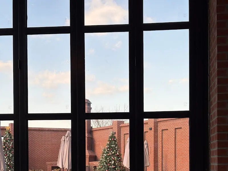 카페 창밖 풍경