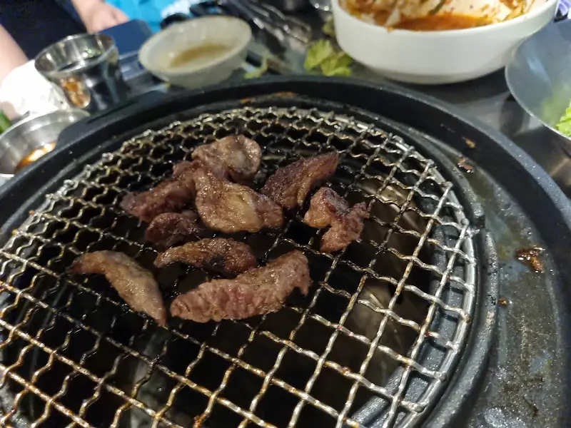 불판 위 소고기