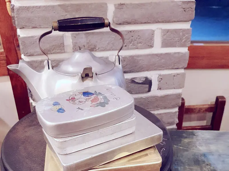 옛스러운 분위기의 내부 인테리어