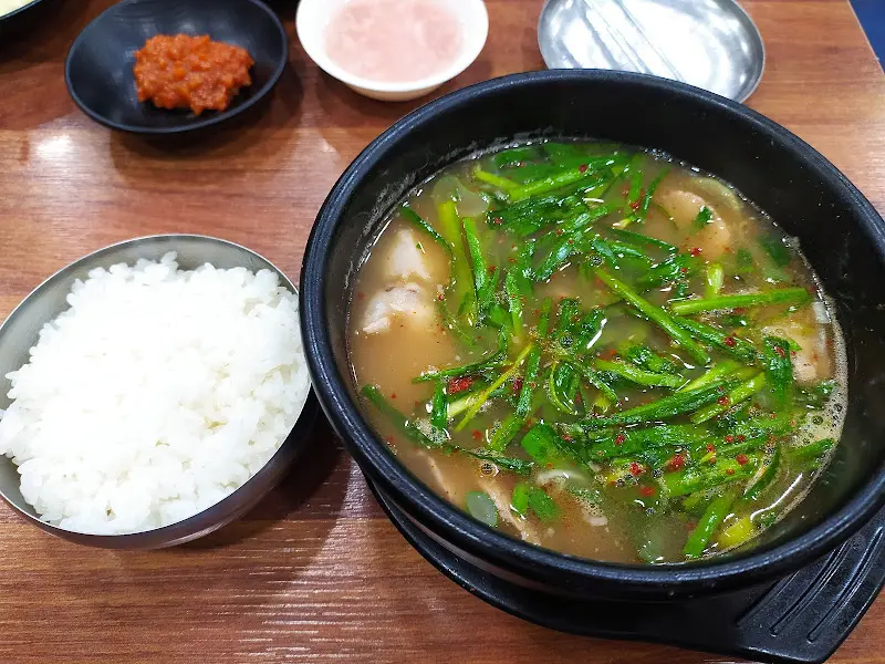 마산식당 돼지국밥 항공샷