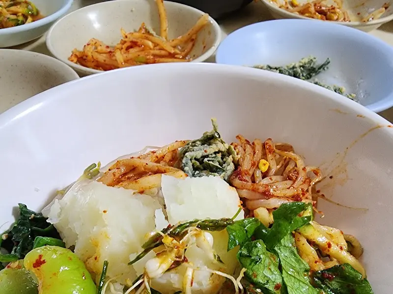 다양한 나물 반찬