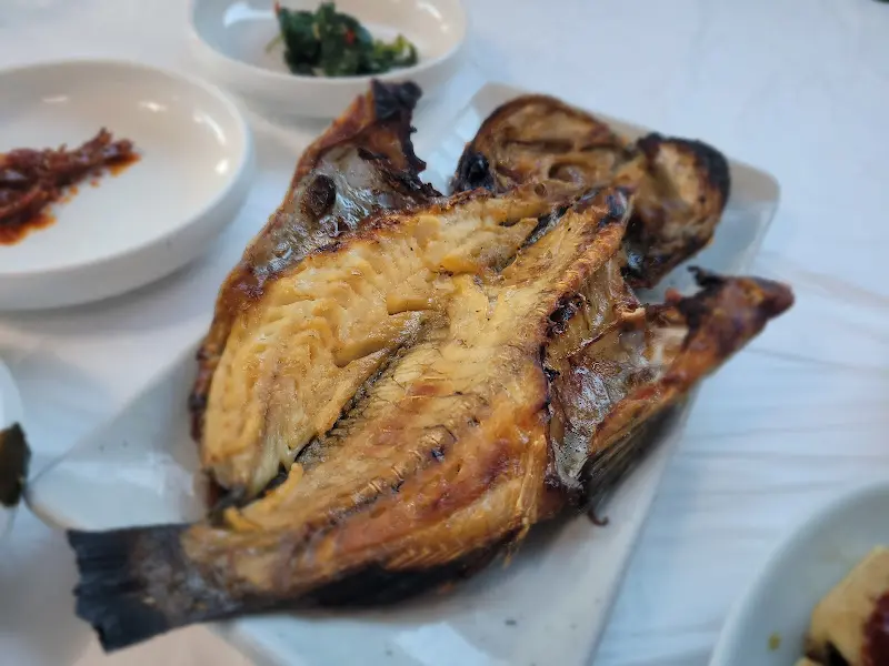 푸짐한 생선구이