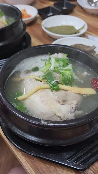 푸짐한 닭 한마리