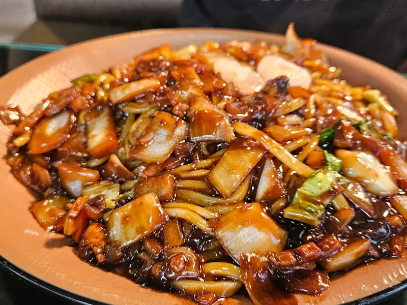 오케이반점 짜장면 근접샷