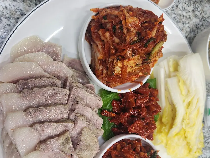 김치모듬보쌈 전체샷