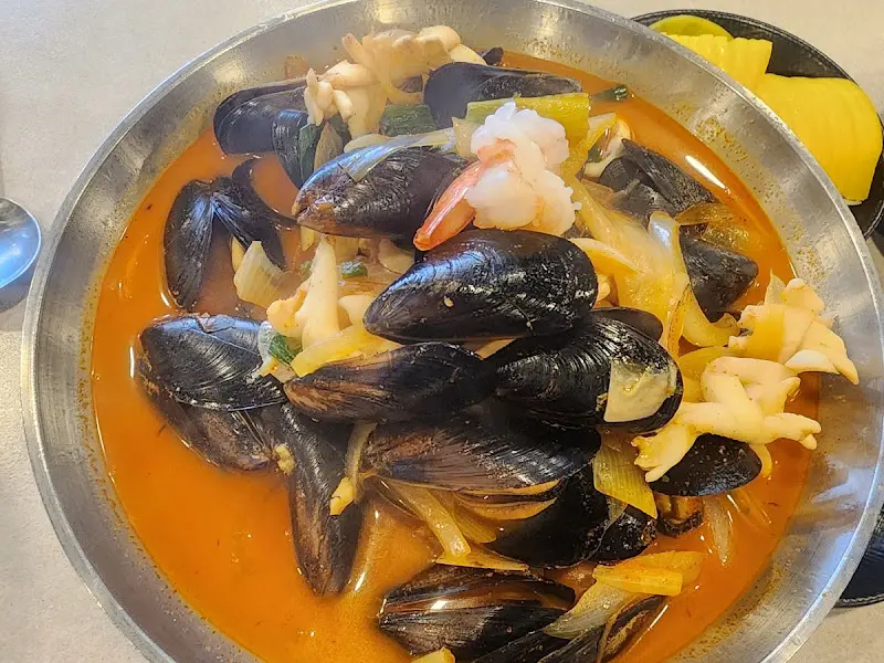 해산물이 듬뿍 들어간 짬뽕