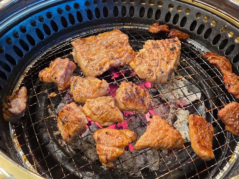 숯불에 구워지는 갈비