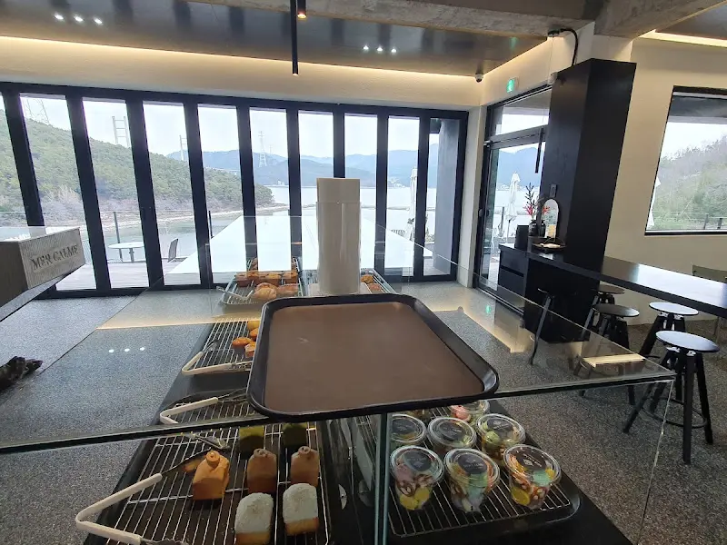 MER CALME 내부 모습