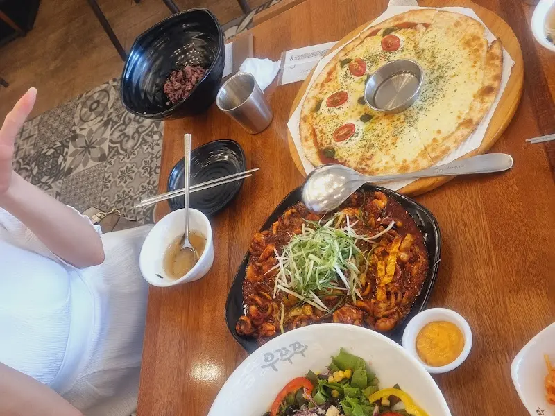 테이블 전체 샷