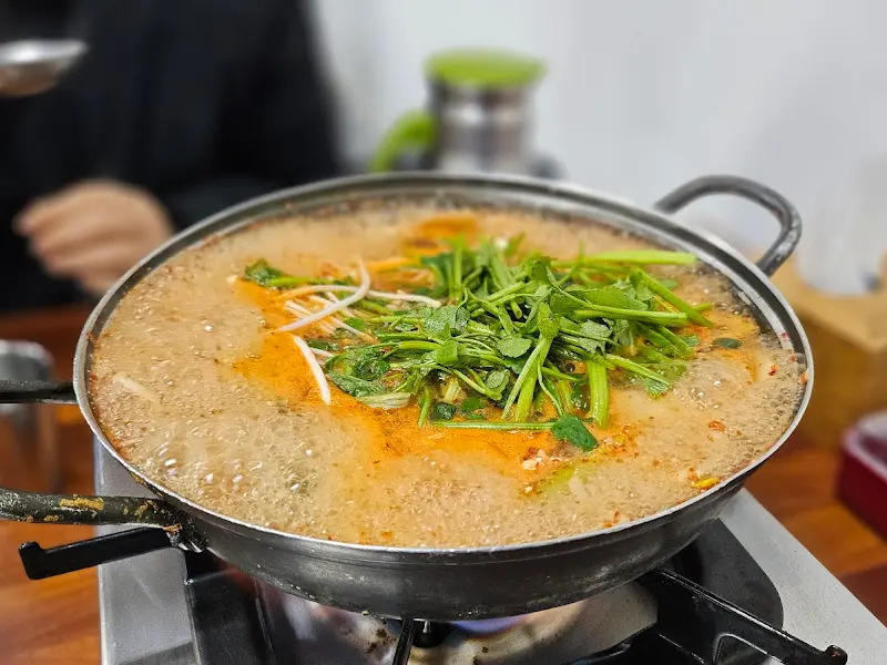 보글보글 끓는 알곤이탕