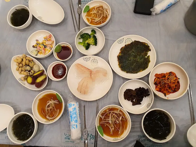 푸짐한 기본 상차림