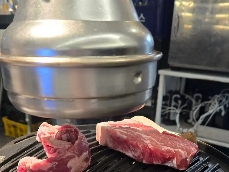 육즙 가득한 목살 구이