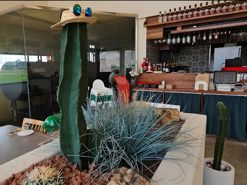 텍사스 분위기가 물씬 풍기는 내부 인테리어