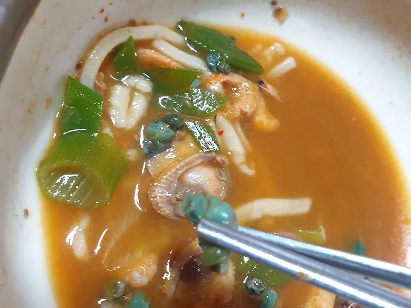 칼국수 속 올갱이