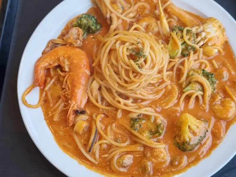 해산물이 듬뿍 들어간 상하이 파스타