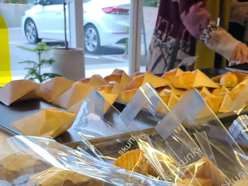 빵이 진열된 모습