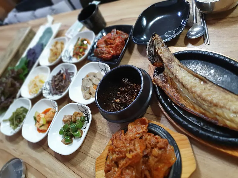 다미 쌈밥 정식 전체 상차림