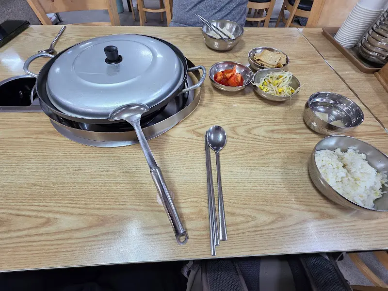 경원식당 전체 테이블 세팅